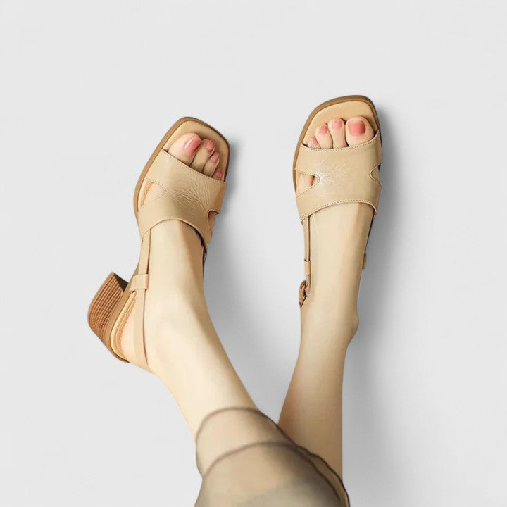 Kyana - Comfy Sandals